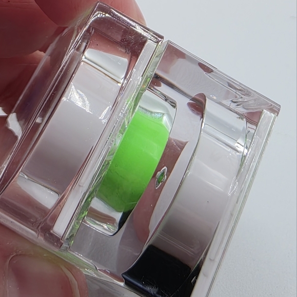 LIT Cosmetics Reboot Neon Loose Pigment Eyeshadow - Picture 3 of 4